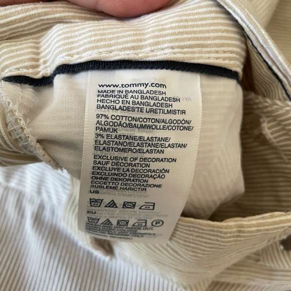 Tommy Hilfiger women’s striped white gray Normcore Bermuda shorts, size 4 spring - Picture 6 of 10